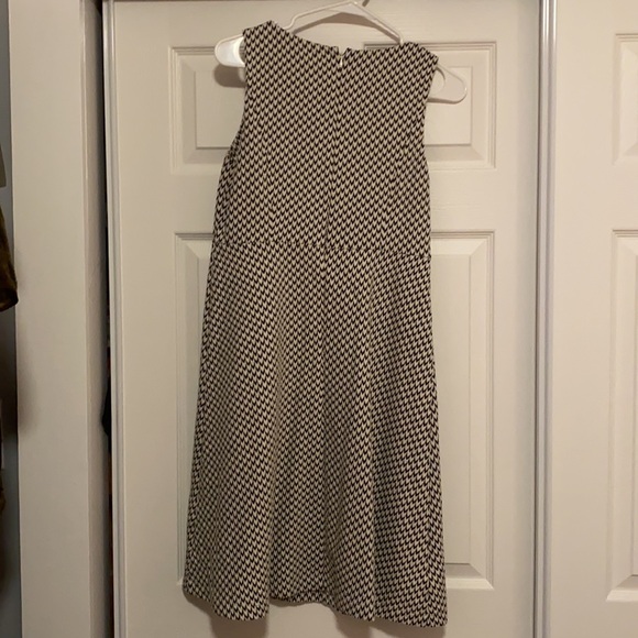 Loft a line style dress - Picture 4 of 4